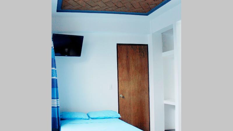 Hostal Azul Y Blanco 산타크루즈휴에튤코 외부 사진